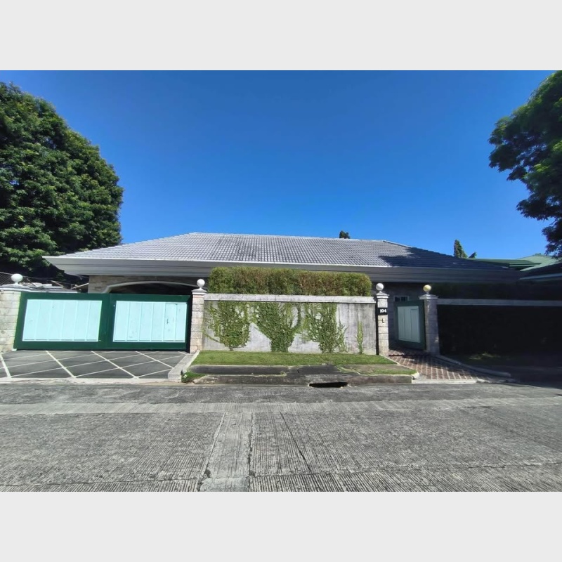 Ayala Alabang Prime Bungalow For Sale – 910 Sqm, 7 Bedrooms, 250m (Nego)